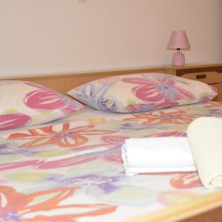 Apartment Lana Senj  Extérieur photo