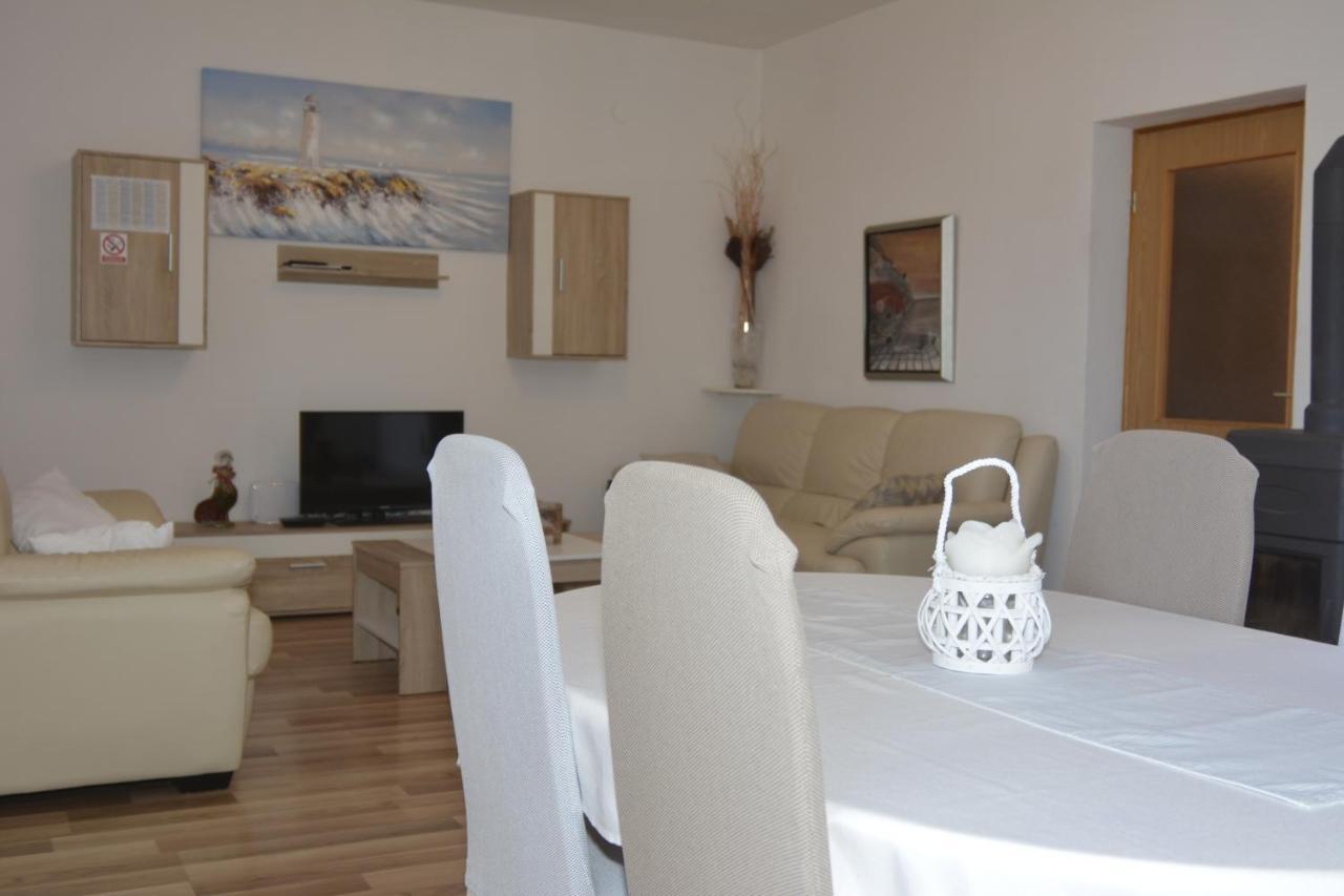 Apartment Lana Senj  Extérieur photo